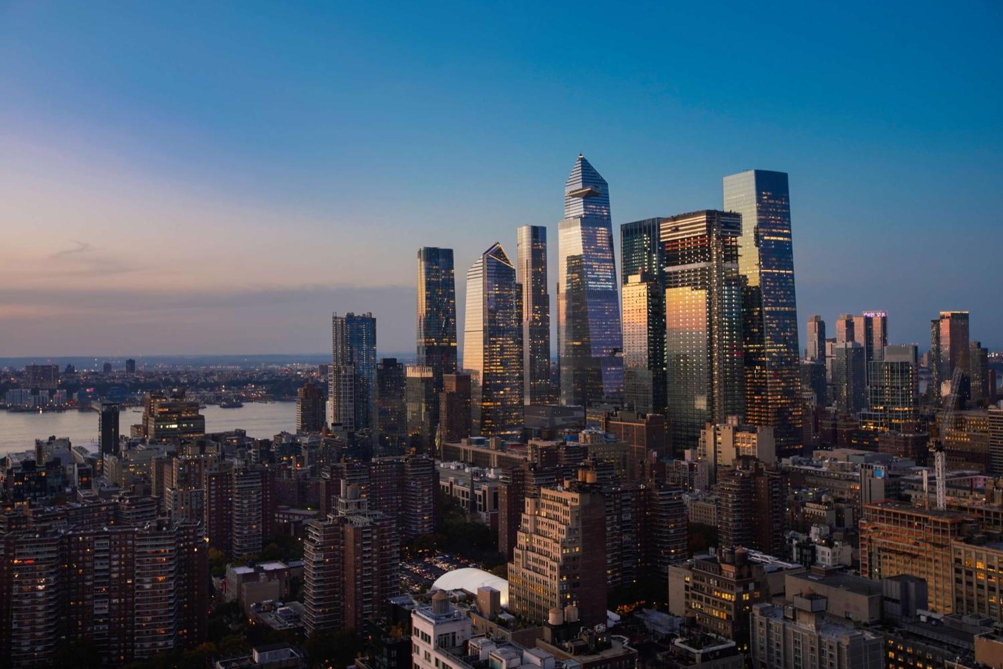 Hyatt Place New York Chelsea Esterno foto Philadelphia skyline