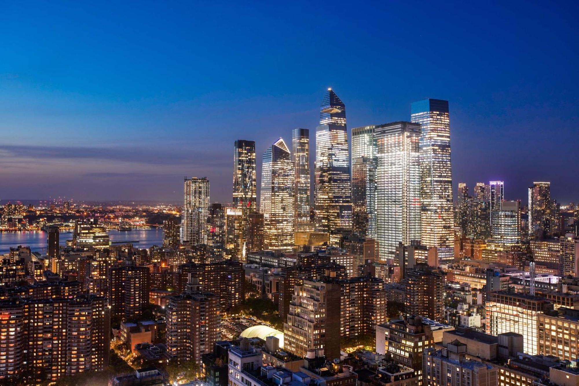 Hyatt Place New York Chelsea Esterno foto Manhattan skyline at night